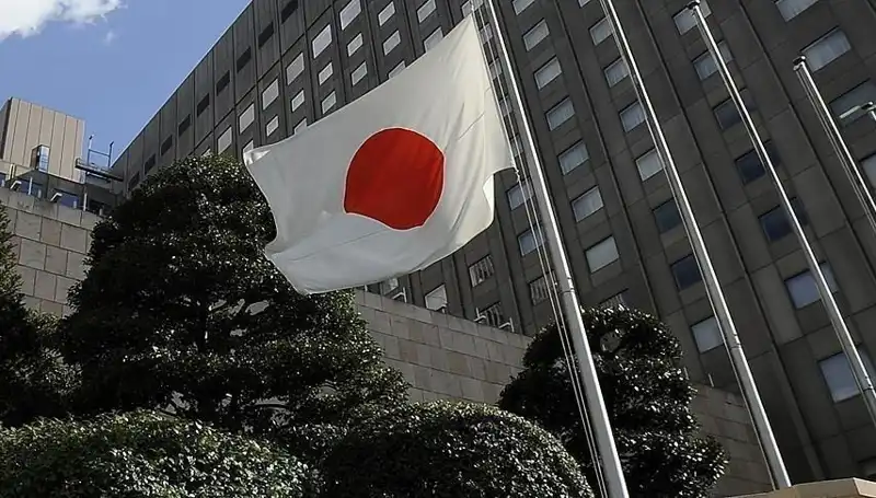 Japonya Ekonomisi Küçülme Döneminde: Ne Anlama Geliyor?