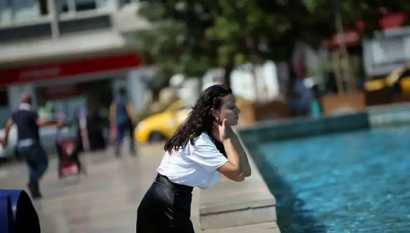 Cizre’de Sıcaklık Rekor Kırdı: Gözler 49.1 Derecede!
