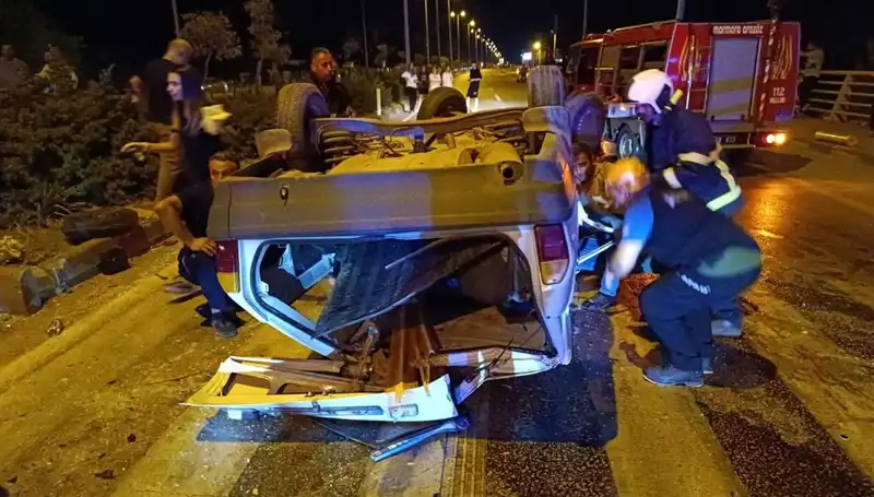 Kavşakta Feci Kaza: 7 Yaralı, 2'si Ağır Yaralı!
