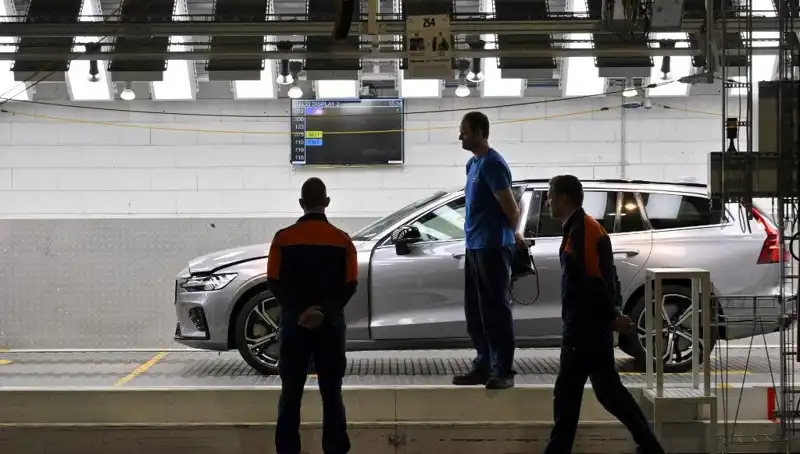 Volvo'dan Şaşırtan Hamle: Bazı Modellerin Satışı Durduruldu!