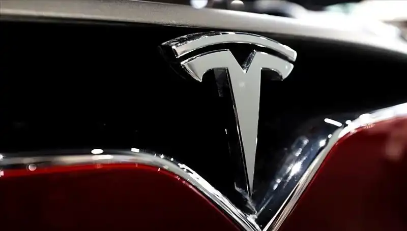 Tesla’nın Ucuz Model Tartışmaları: HW3 Sahipleri FSD İçin Umut Bekliyor