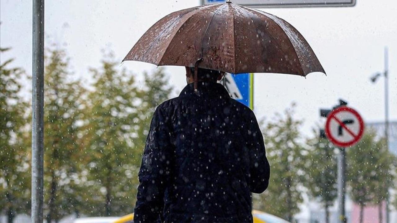 Yağışlı Hava İstanbul'u Vuracak