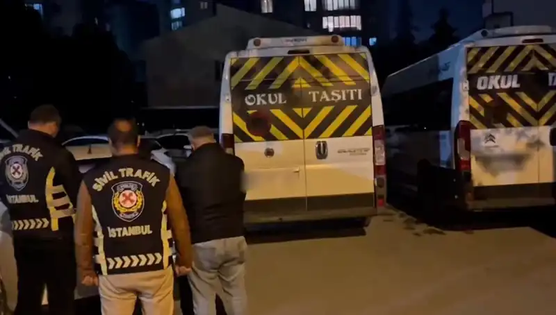 Tanık Olunan Çirkin Olay: 2 Servis Sürücüsü Yakalandı!
