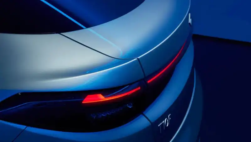 Togg'un Yepyeni Sedan Modeli: Sürüş Keyfinizi Zirveye Taşıyor