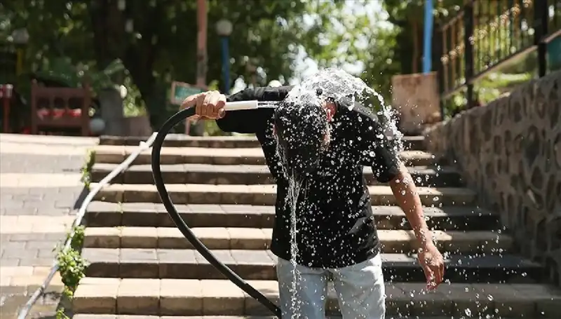 Hafta Sonu Geliyor: Hava Sıcaklıkları Rekor Kıracak!
