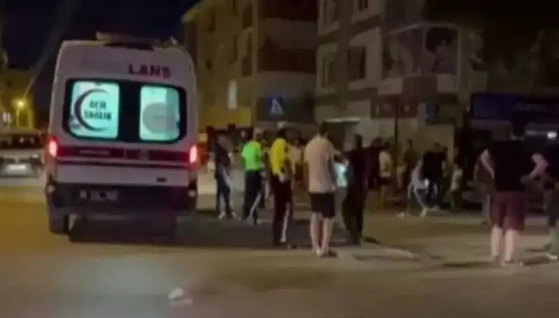 Alkollü Sürücünün Göz Yüzlük İntikamı: Kamyonetle Yayaları Ezdi!