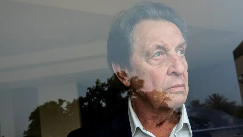 Elon Musk’ın Babasından Şok Açıklamalar: 3 Cinayet ve Büyücülük İddiası