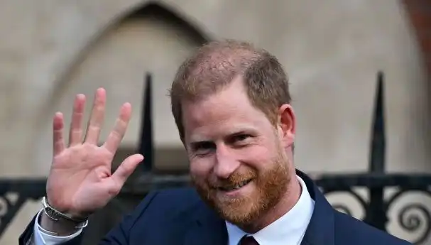 Prens Harry'nin Kraliyet Ailesine Zeytin Dalı Uzattığı Anlar