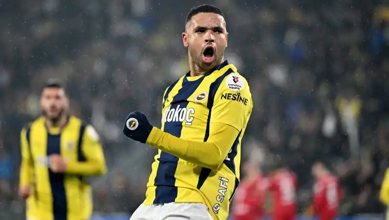 Fenerbahçe'den Çarpıcı Golcü Takası: Takımın Geleceği Değişiyor!