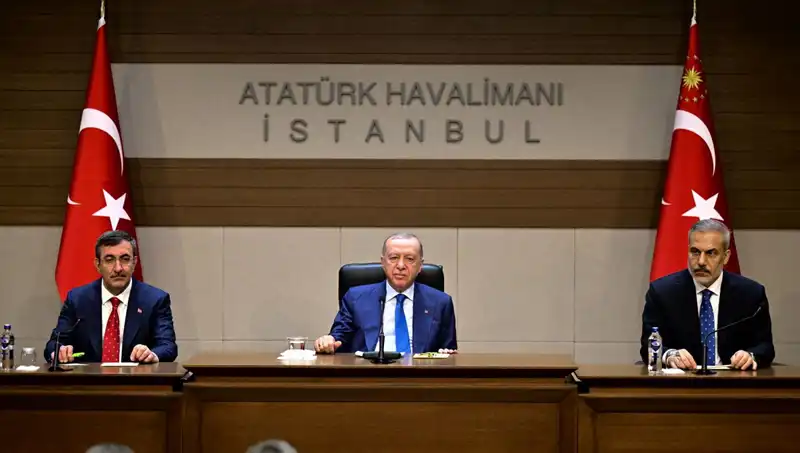 Cumhurbaşkanı Erdoğan'dan Özel'e Sert Yanıt: Sağır Duymaz, Uydurur!