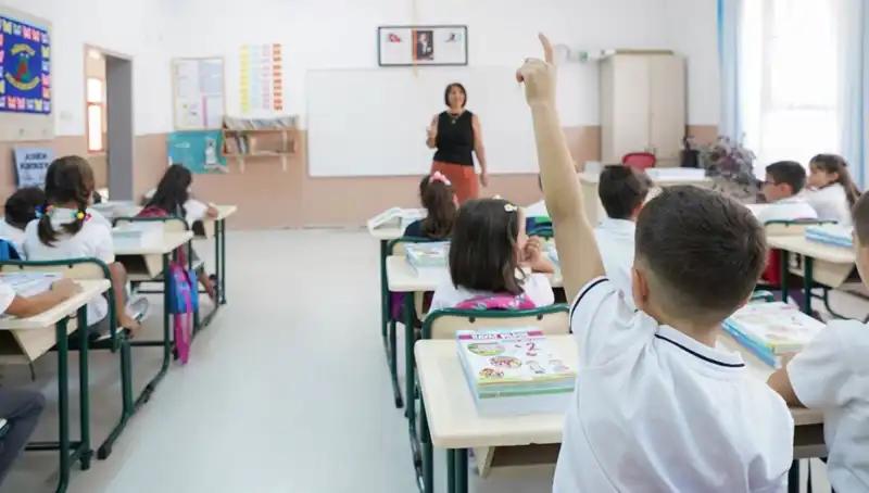 Öğretmenlerin Ek Ders Ödemeleri Bayramda Hesaplarda Olacak Mı?