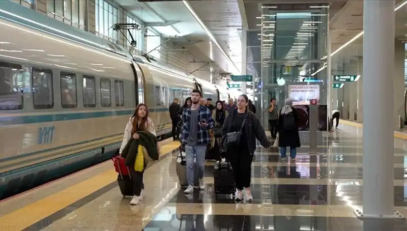 YHT’lerde Ek Sefer Düzenlemesi: Seyahat Planlarınızı Yeniden Şekillendirin!