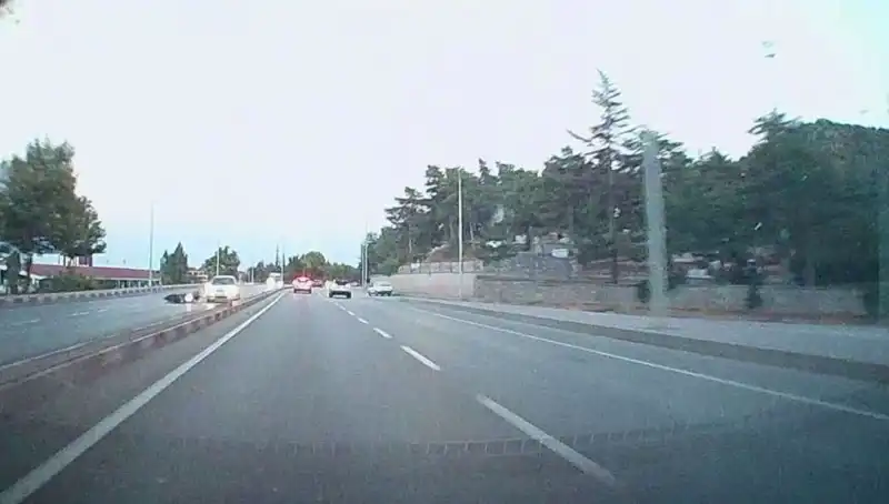 Otomobil ve Motosiklet Çarpıştı: Kazada Sürücü Yaralandı