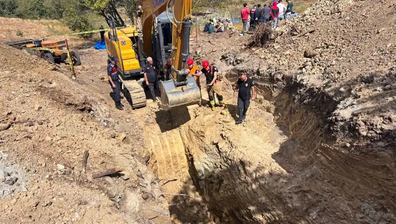 Manisa'da Havuz Kazısı Faciası: İki Hayat Kaybı ve Toprak Kaymaları