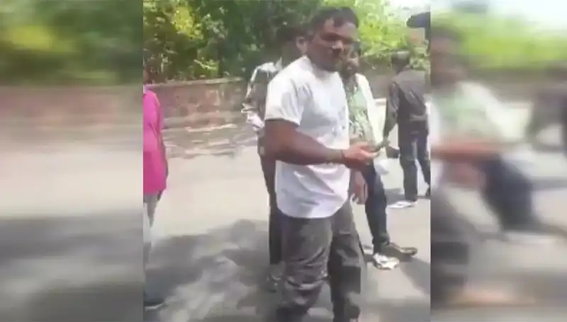 11A Yolcusunun Unutulmaz Anları: "Biri Beni Yakaladı" Hikayesi