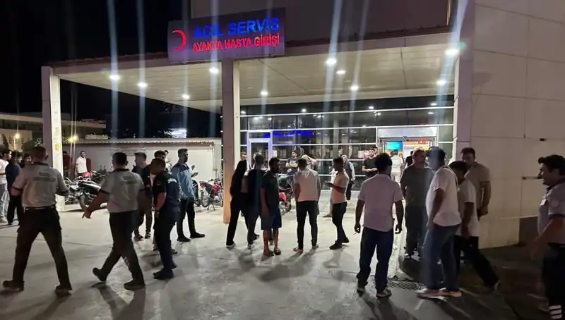 Acil Servis Önünde Tekme Tokat Kavga: Sağlık Çalışanları Şaşkın
