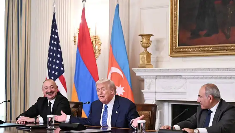Aliyev'den Ermenistan'a Önemli Anayasa Çağrısı: Zaman Kaybetmeyin!