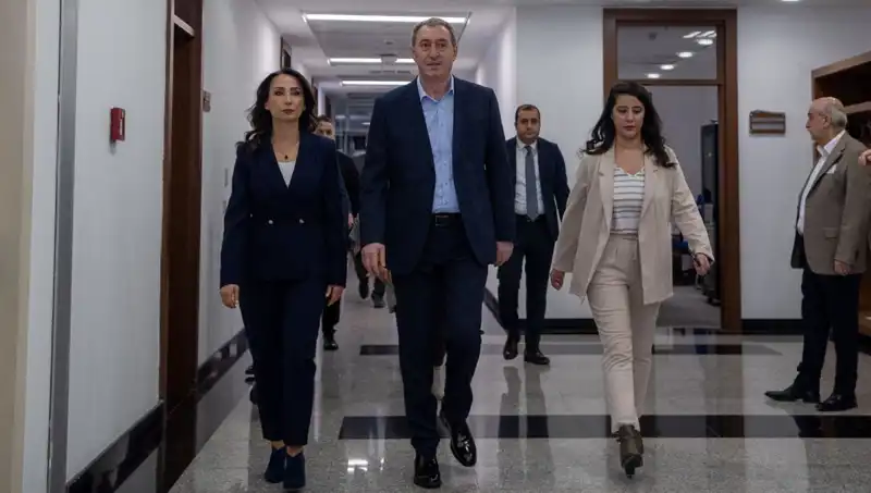 DEM Parti Heyeti Siyasi Parti Turu Yapıyor: Bugün İki Kritik Görüşme Gerçekleşecek