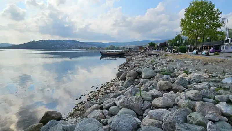 Sapanca Gölü'nde Su Seviyesinde Endişe Verici Düşüş: Nedenleri ve Sonuçları