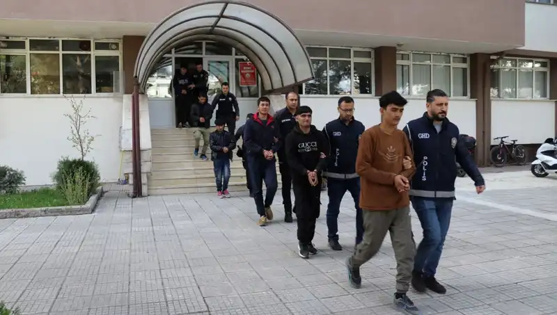 Edirne ve Kırklareli'nde Kaçak Göçmen Operasyonu: Gerçekler ve Sonuçlar