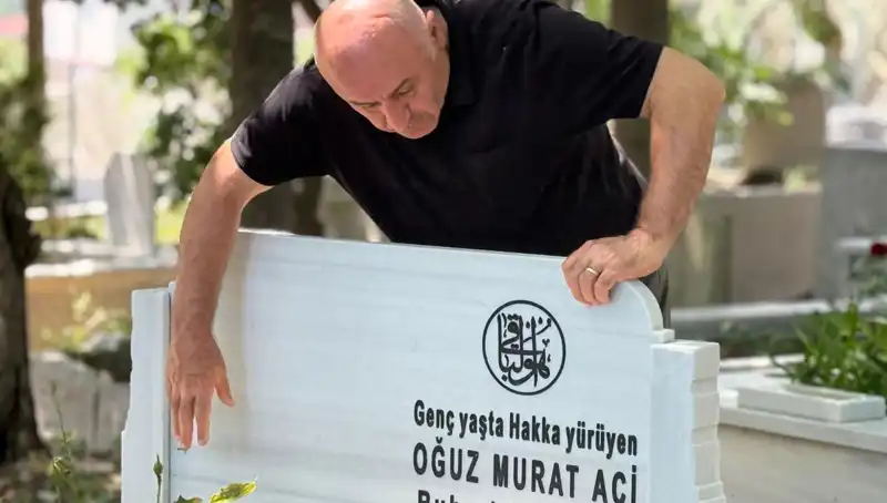 Aci Ailesinin Hüzünlü Babalar Günü: Anılarla Dolu Bir Veda