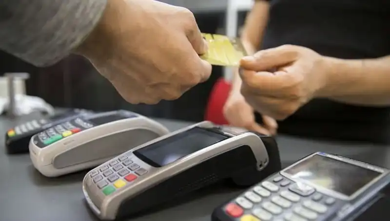Kartlı Harcamalarda Dikkat Çeken Gizli Artış: Harcamalarınızı Kontrol Altında Tutun!